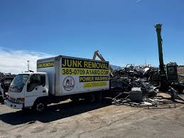 Best Garage Cleanout  in Hurstbourne, KY